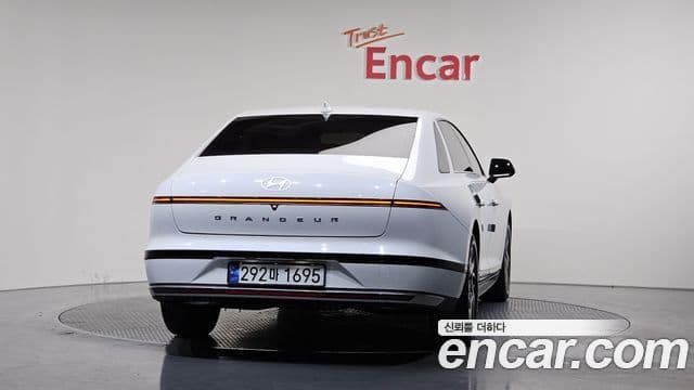 Hyundai Grandeur (GN7) Premium, 2023 4