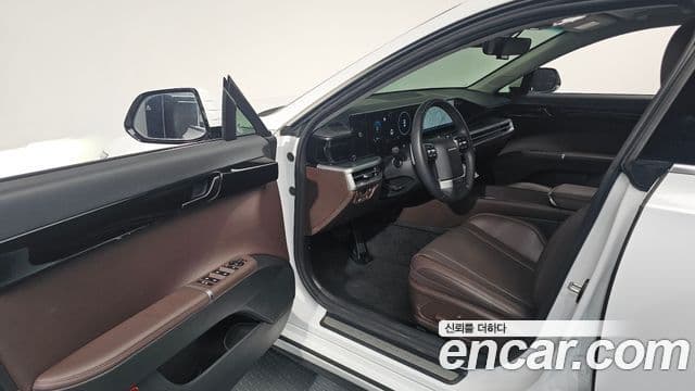 Hyundai Grandeur (GN7) Premium, 2023 10