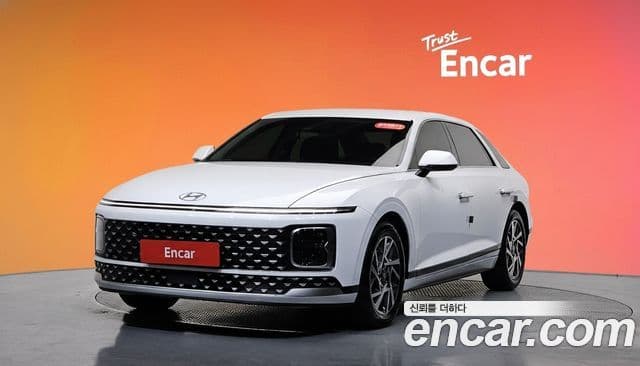 Hyundai Grandeur (GN7) Premium, 2023 1