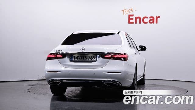 Mercedes-Benz E-класс W213 Avantgarde, 2021 4