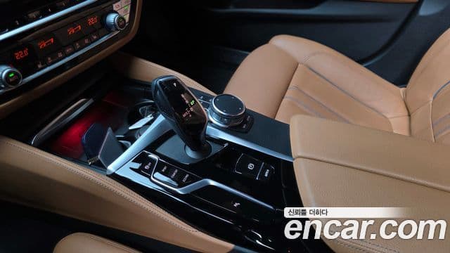 BMW 5시리즈 (G30) 520i M Sport, 2022 9