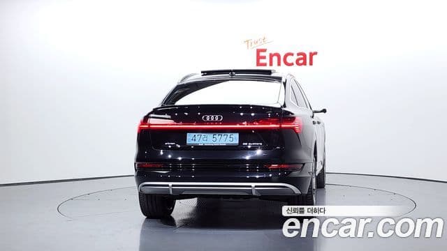 Audi e-Tron 55 Quattro Sportback, 2022 4