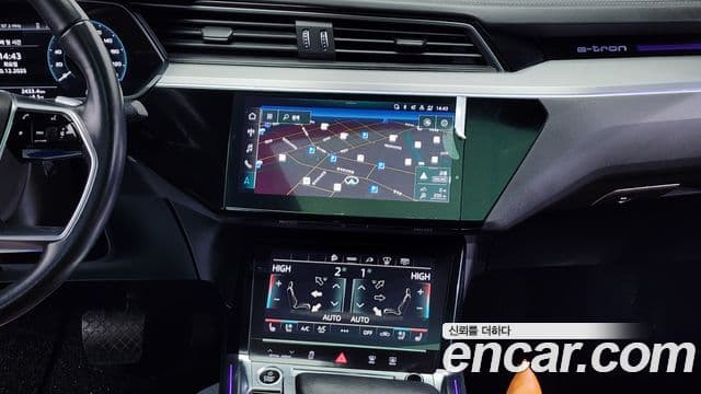 Audi e-Tron 55 Quattro Sportback, 2022 14