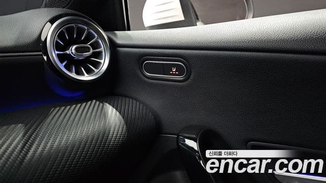 Mercedes-Benz A-класс W177 A220 седан, 2020 19