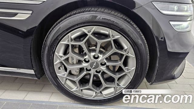 Genesis G80 (RG3) бензин 2.5 турбо AWD, 2022 все фото