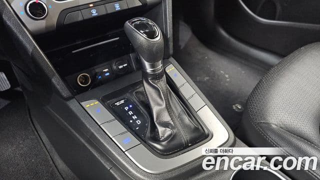 Hyundai Avante AD 1.6 GDI Value Plus, 2017 9