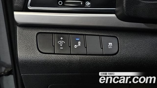 Hyundai Avante AD 1.6 GDI Value Plus, 2017 14