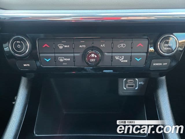 Jeep Compass 2세대 2.4 Limited AWD, 2022 16