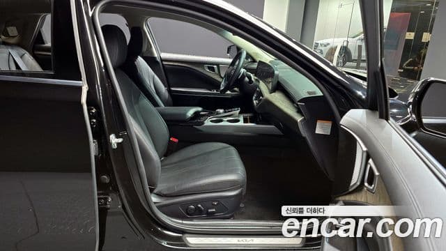 Kia K8 гибрид Noblesse, 2023 10