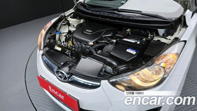 Hyundai Avante MD M16 GDI Deluxe, 2011 6