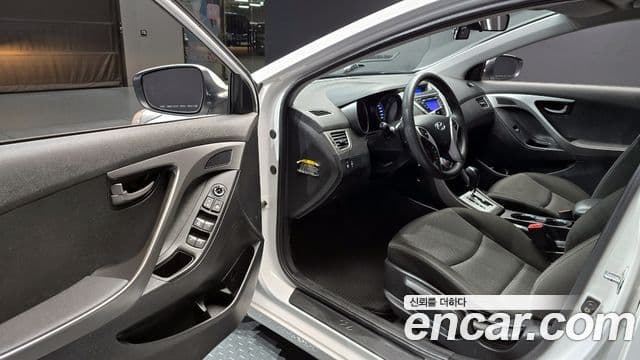 Hyundai Avante MD M16 GDI Deluxe, 2011 11