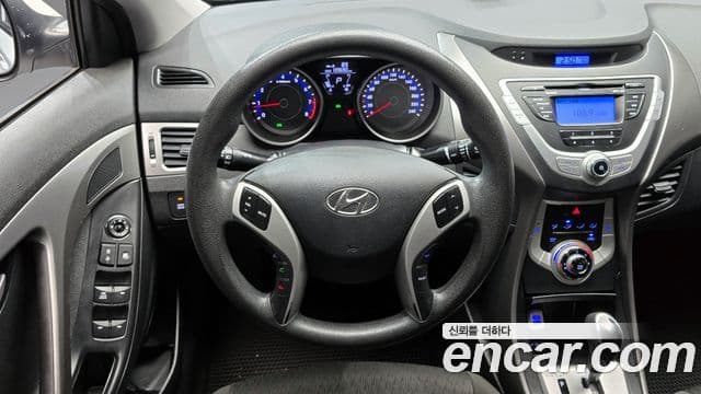 Hyundai Avante MD M16 GDI Deluxe, 2011 14