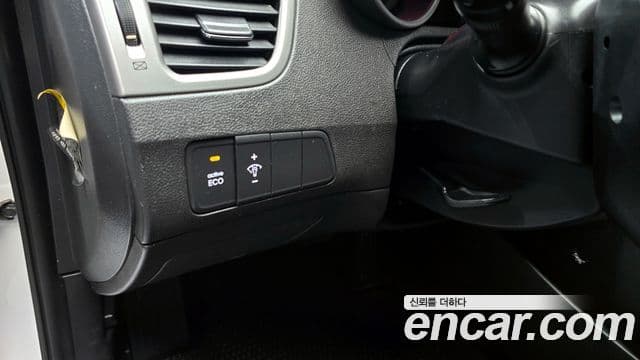 Hyundai Avante MD M16 GDI Deluxe, 2011 15