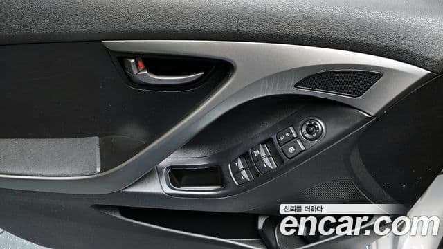 Hyundai Avante MD M16 GDI Deluxe, 2011 18