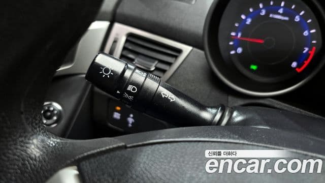 Hyundai Avante MD M16 GDI Deluxe, 2011 19