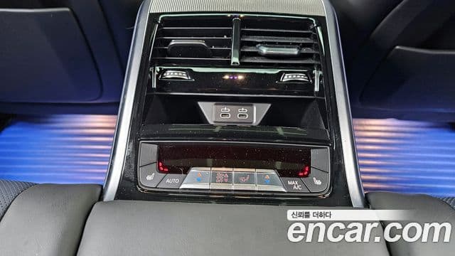 BMW 8시리즈 (G15) 840i xDrive M Sport Gran Coupe, 2021 19