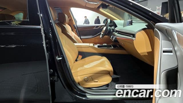 Genesis G80 (RG3) бензин 2.5 турбо AWD, 2024 10