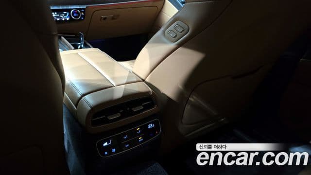 Genesis G80 (RG3) бензин 2.5 турбо AWD, 2024 17