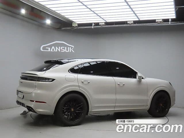 Porsche Cayenne (PO536) 3.0 купе, 2024 4