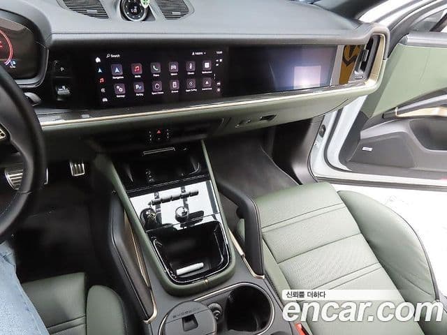 Porsche Cayenne (PO536) 3.0 купе, 2024 7