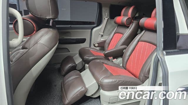 Kia All New Carnival VIP, 2016 13