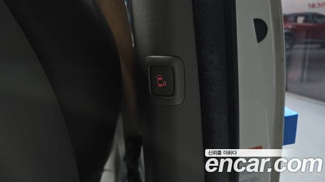 Kia All New Carnival VIP, 2016 18