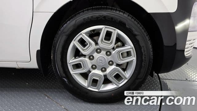 Hyundai Staria Modern, 2023 все фото