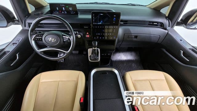 Hyundai Staria Modern, 2023 7