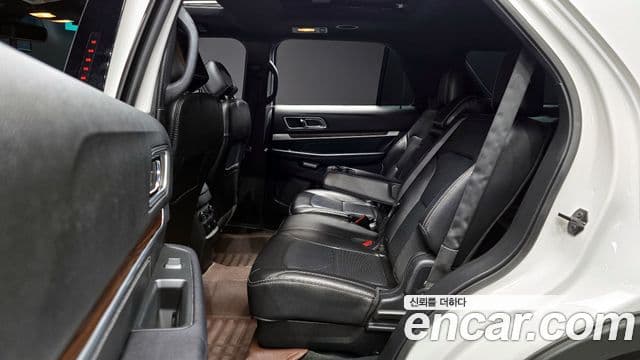 Ford Explorer 5세대, 2017 12