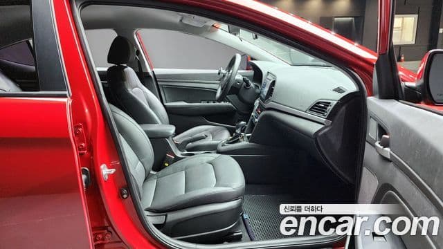 Hyundai Avante AD 1.6 GDI Value Plus, 2017 10