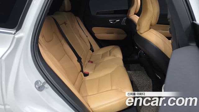 Volvo XC60 2세대 B6 Ultimate Bright, 2024 12