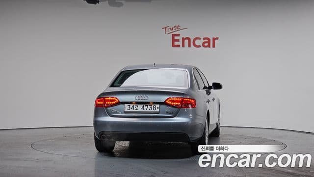 Audi New A4 B8, 2010 4