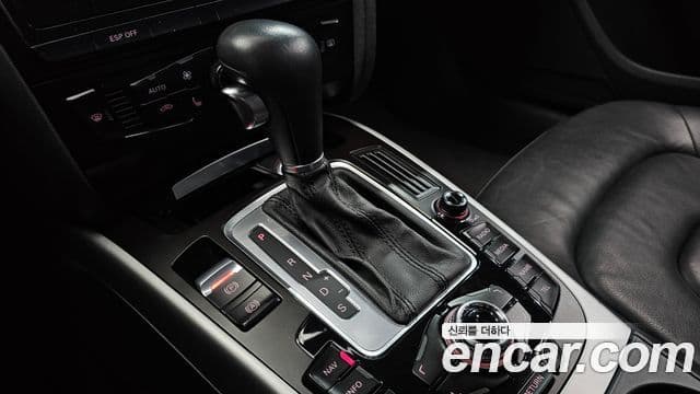 Audi New A4 B8, 2010 9