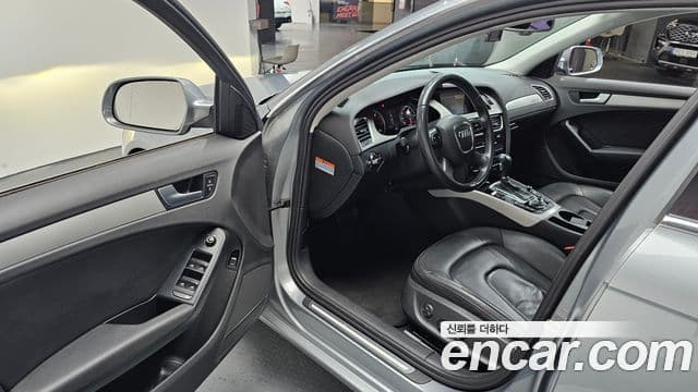 Audi New A4 B8, 2010 11