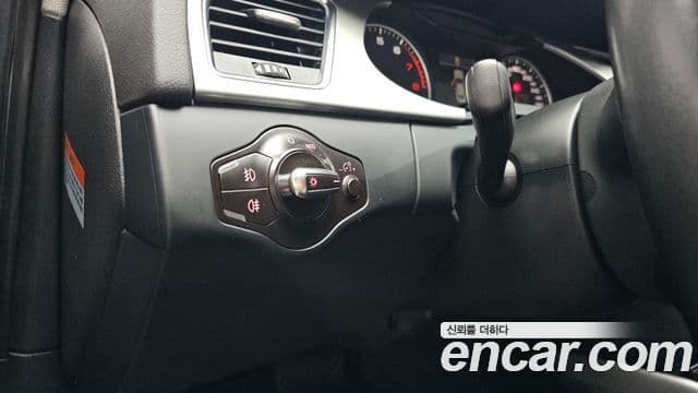 Audi New A4 B8, 2010 18