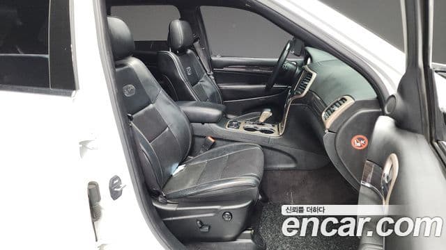 Jeep Grand Cherokee WK2, 2016 11