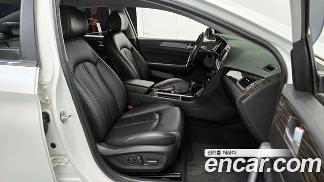 Hyundai LF Sonata 2.0 Smart, 2015 10