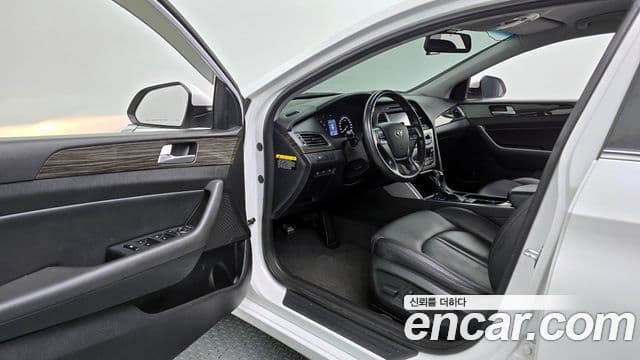 Hyundai LF Sonata 2.0 Smart, 2015 11