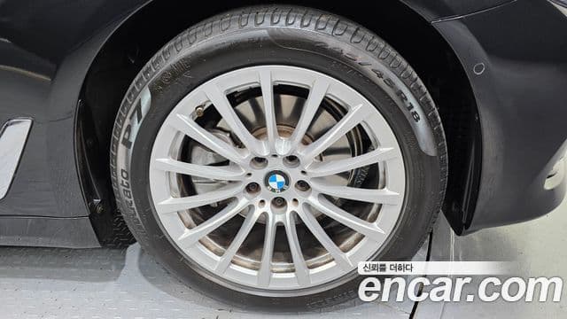 BMW 5시리즈 (G30) Luxury, 2020 все фото