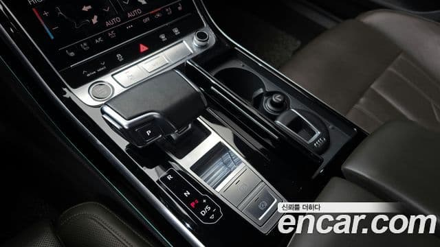 Audi A8 (D5) 55 TFSI Quattro LWB, 2021 9