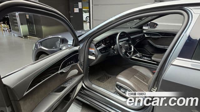 Audi A8 (D5) 55 TFSI Quattro LWB, 2021 11