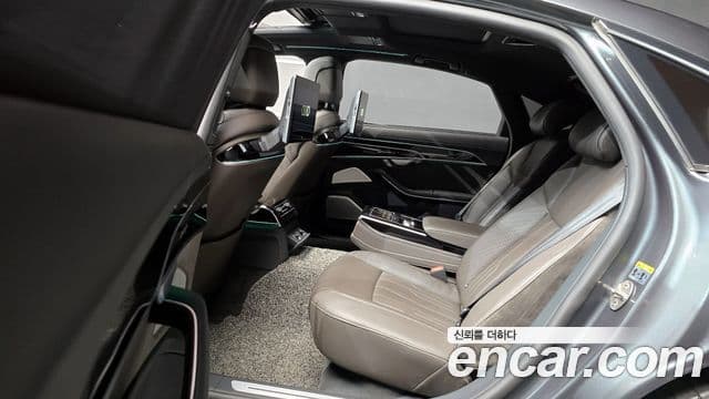 Audi A8 (D5) 55 TFSI Quattro LWB, 2021 13