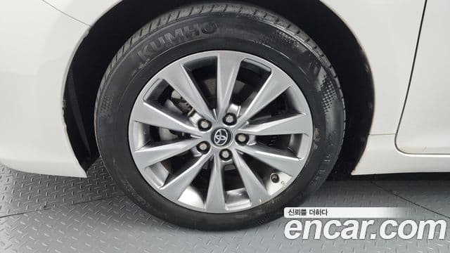 Toyota New 캠리 гибрид LE, 2016 все фото