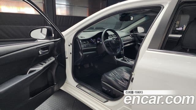 Toyota New 캠리 гибрид LE, 2016 10