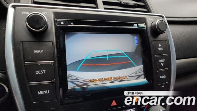 Toyota New 캠리 гибрид LE, 2016 14