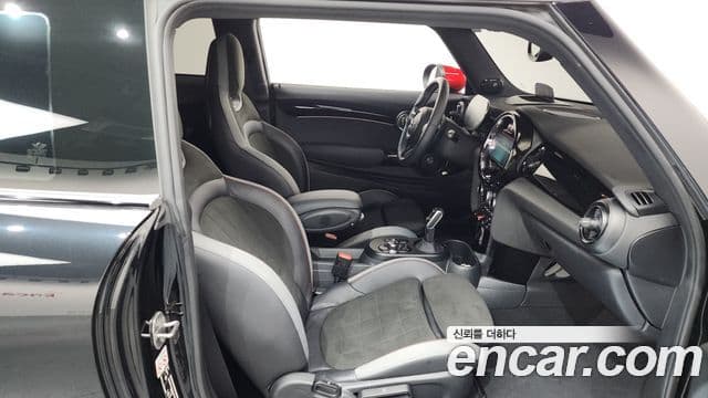 Mini Cooper S 3세대, 2023 11