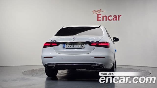 Mercedes-Benz E-класс W213 Exclusive, 2022 4