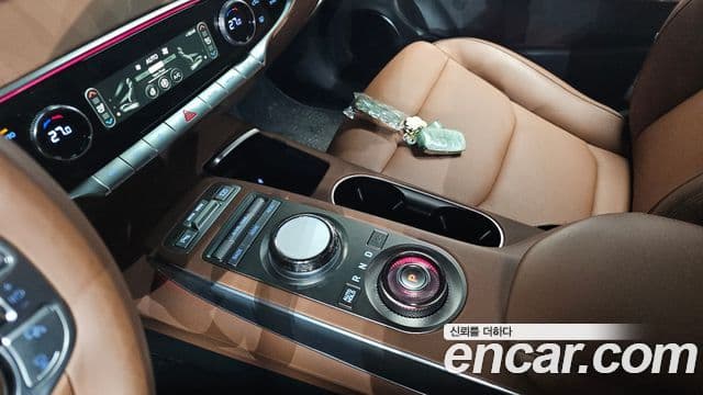 Genesis GV70, 2024 9