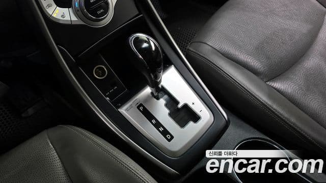 Hyundai Avante MD Luxury, 2012 9