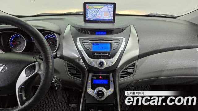 Hyundai Avante MD Luxury, 2012 15